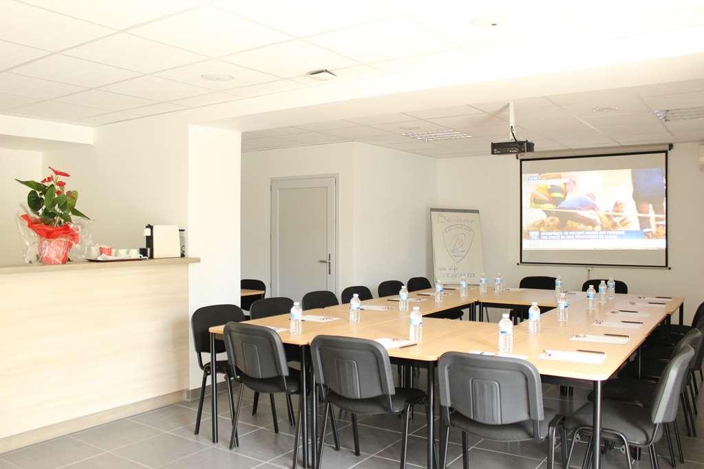 Brit Hotel Brive La Gaillarde - Restaurant La Limousine Malemort Facilități foto